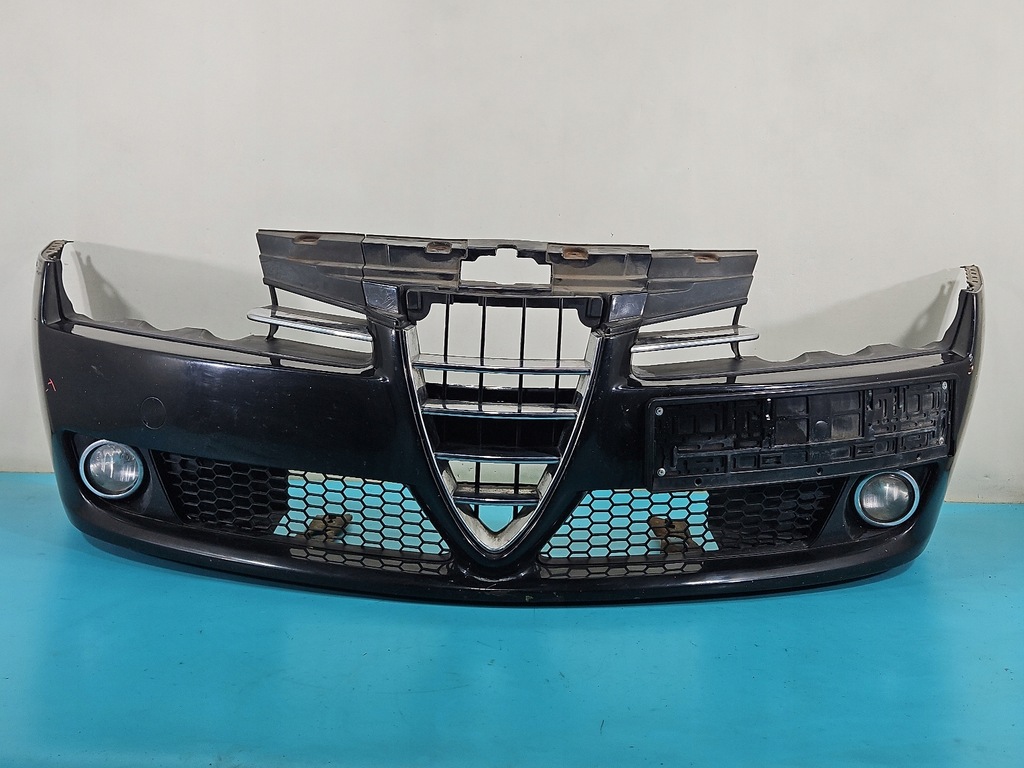 фото №2, Бампер перед alfa romeo 159 чёрный 601