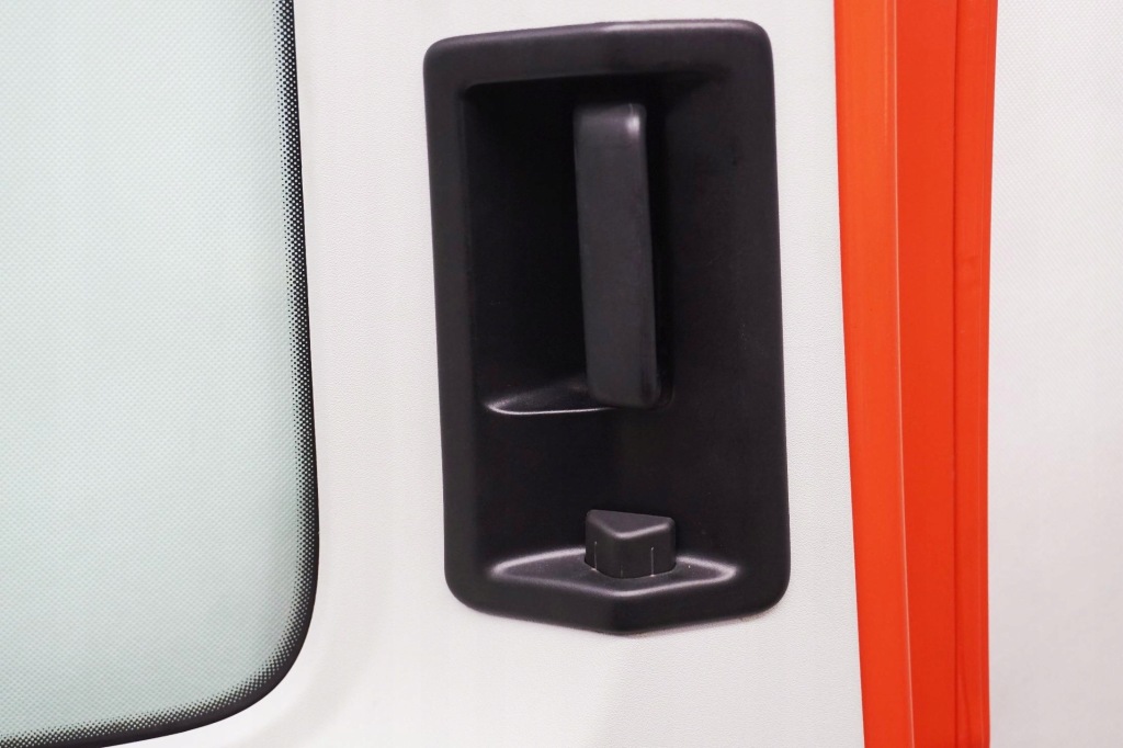 Двері ліва бічний зсувні vw caddy 2k 3 рестайлінг  15r Недорого