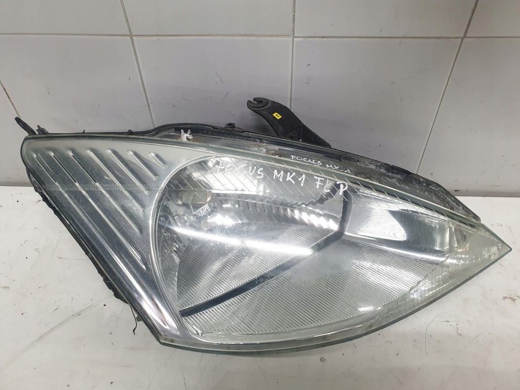 фото №1, Лампа передня права ford focus mk1 lift