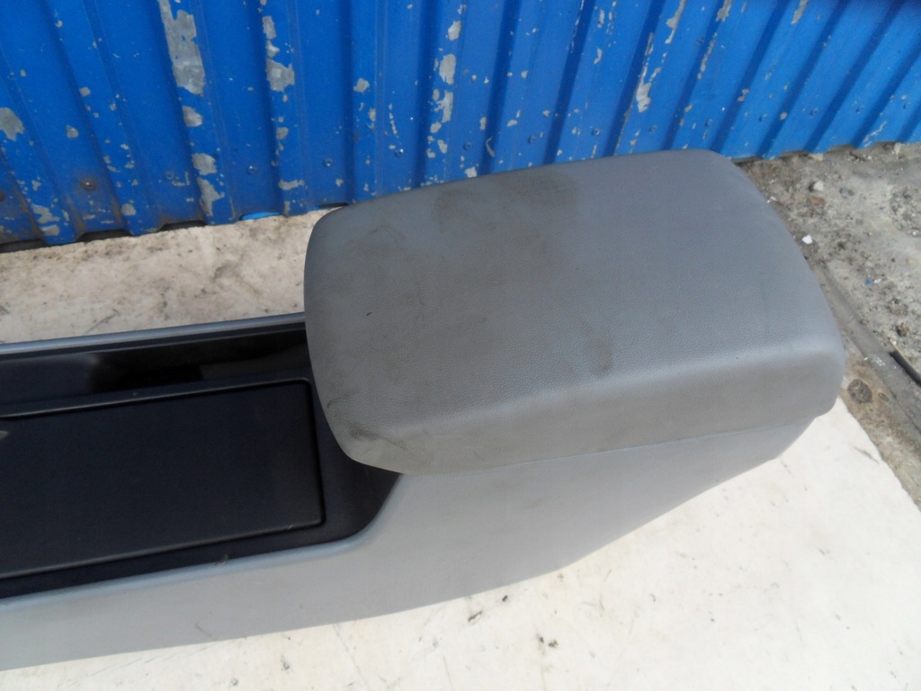 фото №8, Mazda 3 i 03-06 туннель средний подлокотник szary