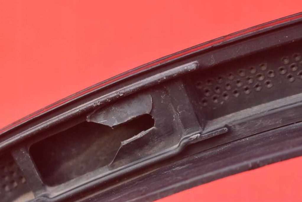 фото №15, Молдинг крила лівий перед czarna 7p6853717 vw touareg 2 ii 7p 10-14