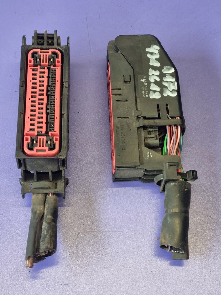 фото №1, Mercedes a1724312612 штекер насос abs