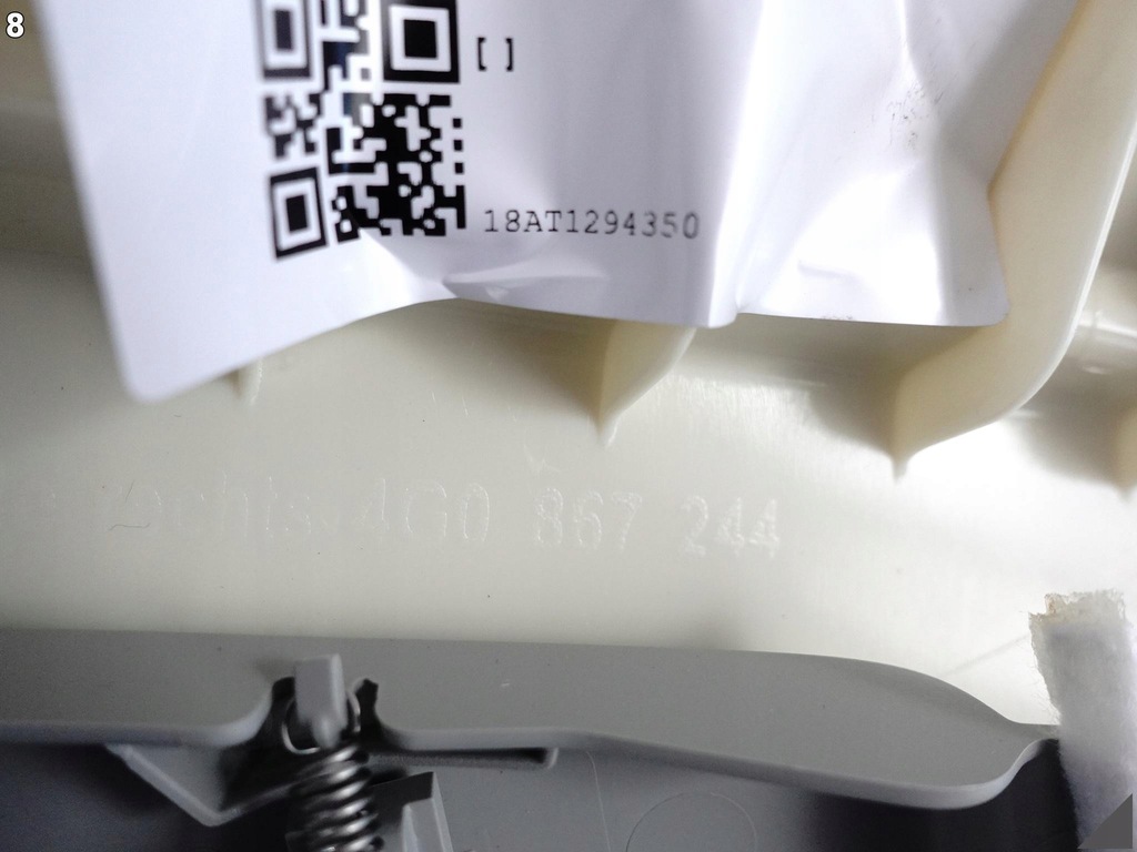 фото №9, Audi a6 s6 4g0 lift 10-18 обивка защита обшивка правого стойка b решётка