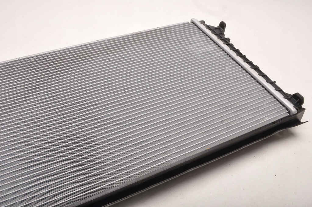 Mini f65 2.0 радіатор води 25r 5a50151 Зі Шроту