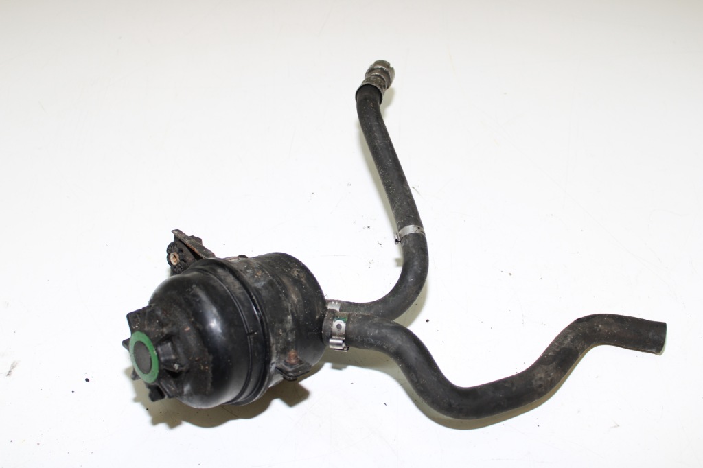 Bmw e90 320d n47 бак бачок підсилювача шланг 6796345 Недорого