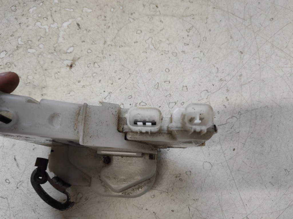 фото №4, Honda accord vii 7 02- замок правий задня 2+3 pin