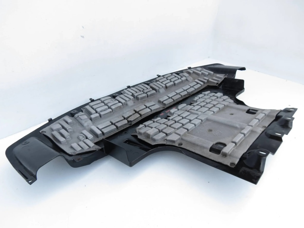 Защита двигателя audi q7 7l8825285 Доставка