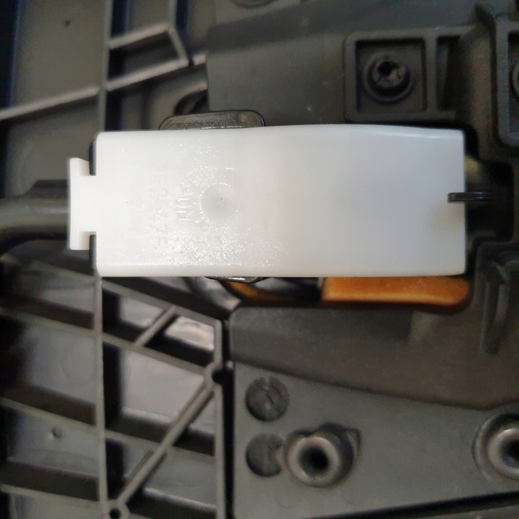 фото №14, Обшивка оббивка двері правий перед bmw 1 e87 оригінальний номер eu