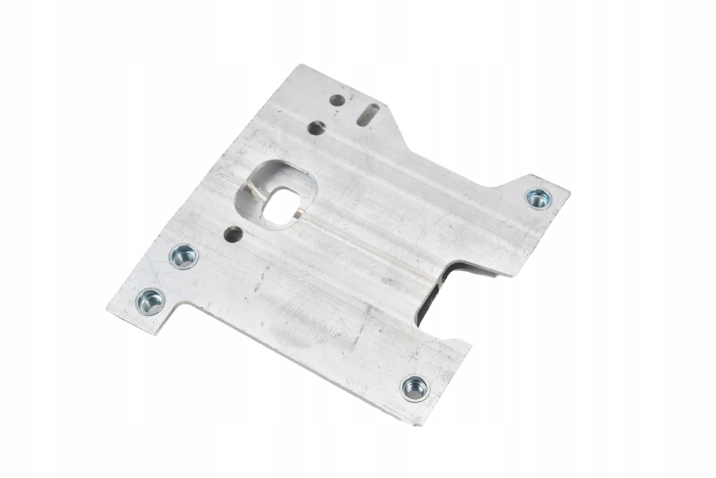 фото №2, Mercedes c-klasa w206 2021 правый нижний кронштейн поперечина