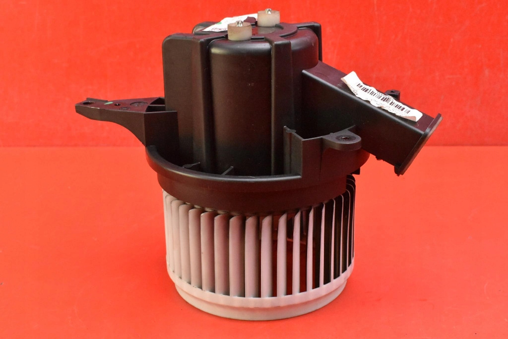 Воздуходувка вентилятор обдув европа  5t5930100 jeep renegade 1 1 15-20 в Украине