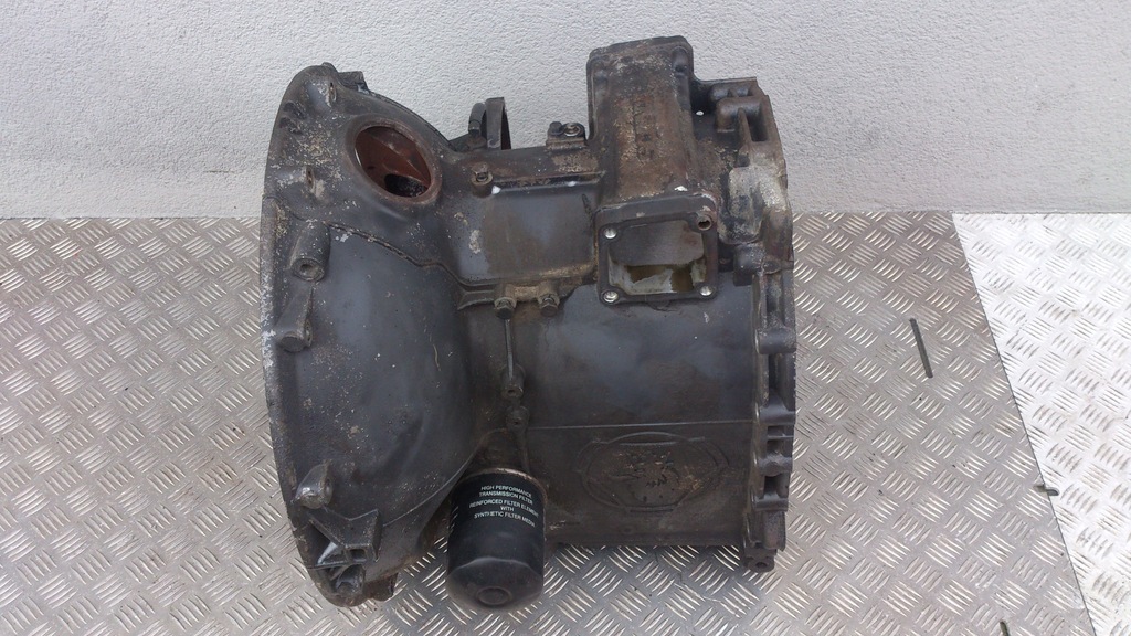 фото №1, Корпус коробки передач перед scania r grs 905