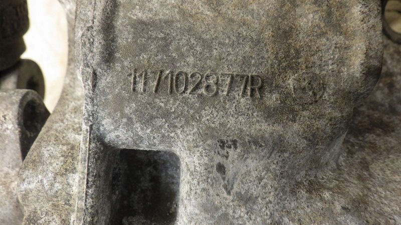 фото №6, Кронштейн основа генератора ролик trafic iii 2.0 dci