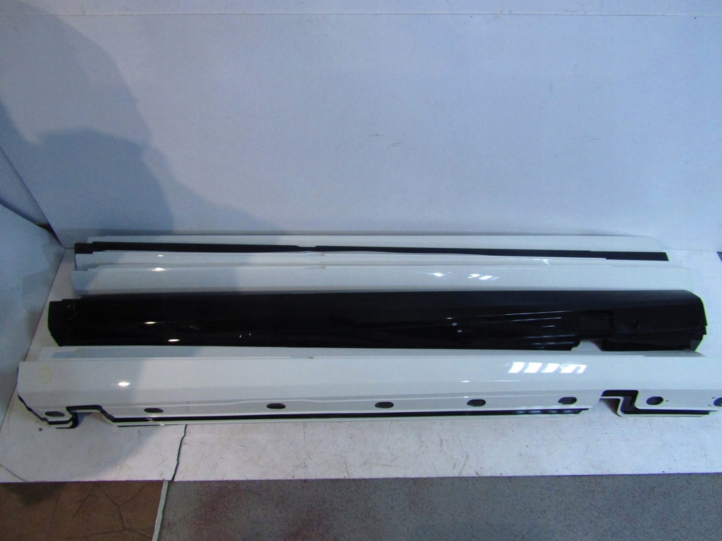 фото №1, Молдинг порог mercedes w221 long 9650 calcitweiss