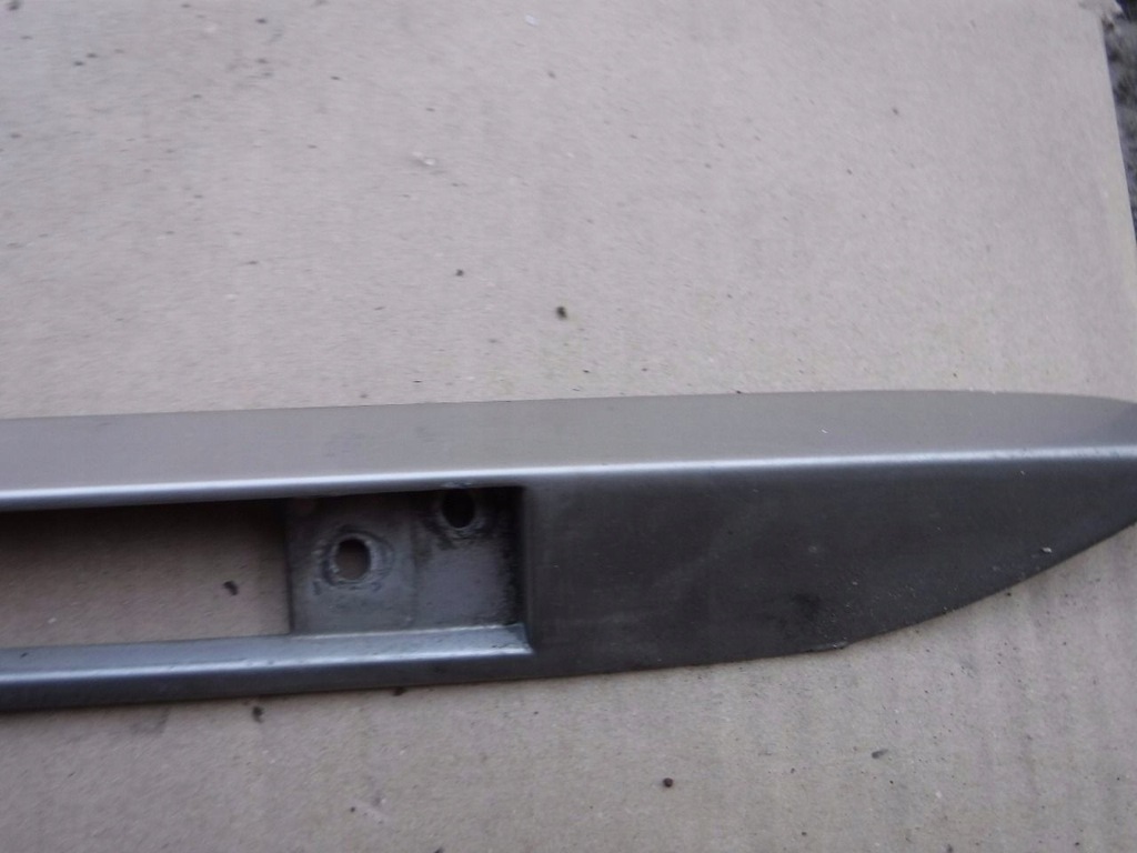 фото №5, Mercedes-benz оригінальний номер a1696830310 кронштейн кришки багажника