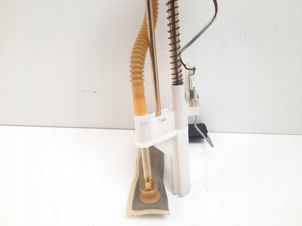 фото №10, 2006 hyundai santa fe датчик рівня пального 312302b000