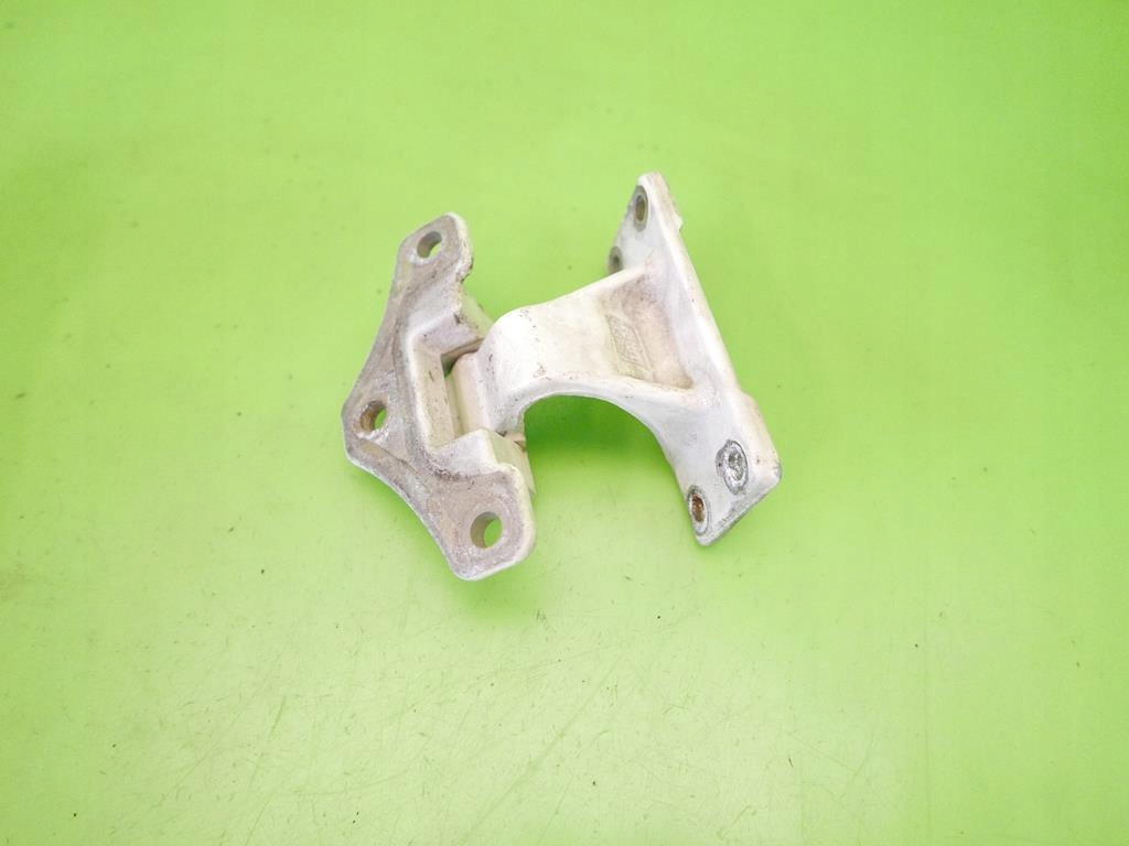 Петля правый перед dół renault premium 370 dci Недорого