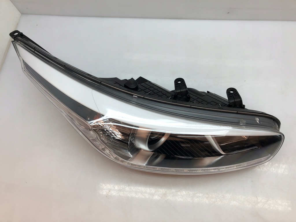 фото №5, Фари kia proceed