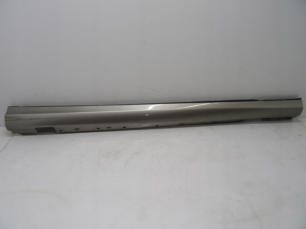 фото №1, Mercedes w203 молдинг порог a2036900840