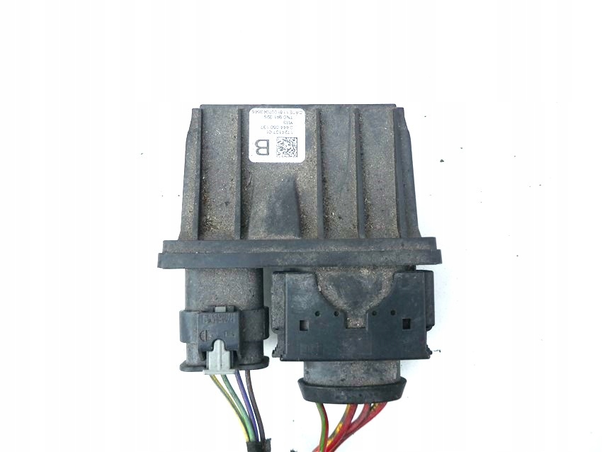 Купити Volkswagen оригінальний номер 7n0941329 блок керування, інжектор сечовина