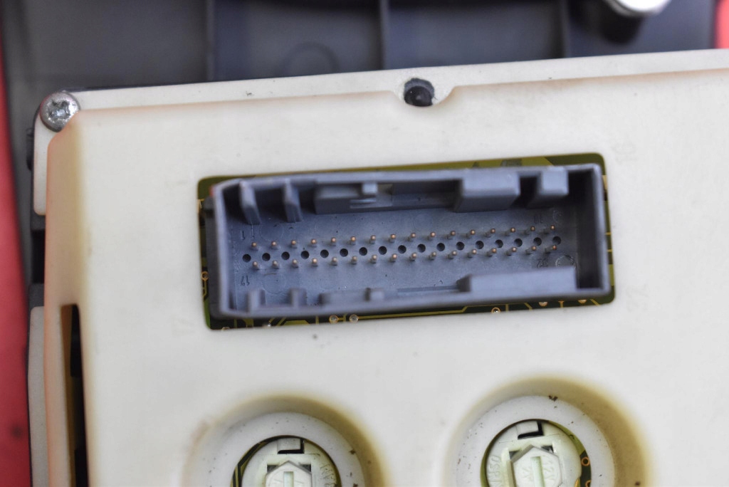 Лічильник прилади eu 09134528ls 90569346 opel vectra b 2.0 dti 101 km 95-99 Зі Шроту