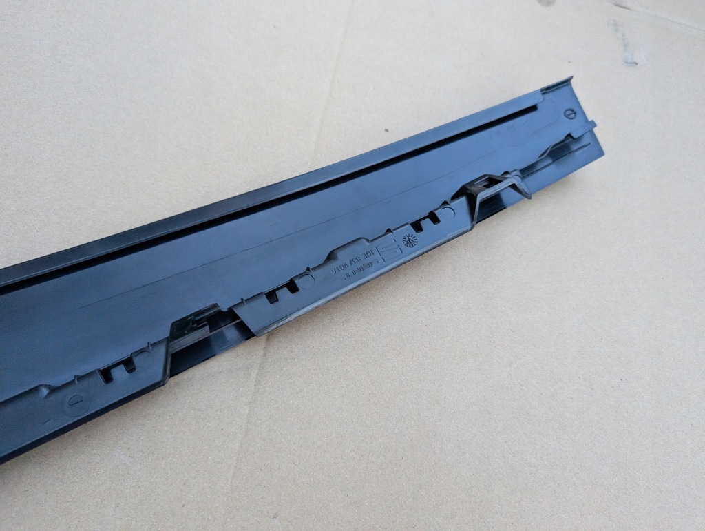 фото №7, Молдинг дверь левый перед vw id.3 id3 10a837901b