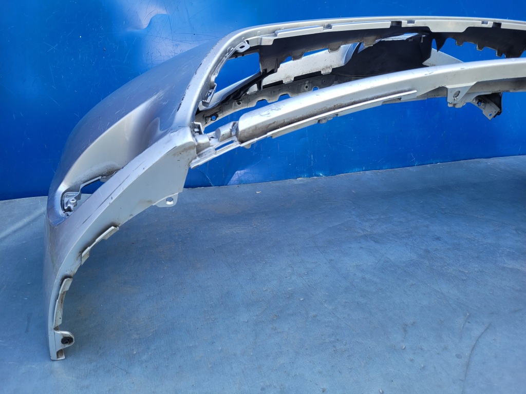 Toyota verso рестайлінг  2013-2018 13-18 бампер передній 52119-0f120 без  датчиків Доставка