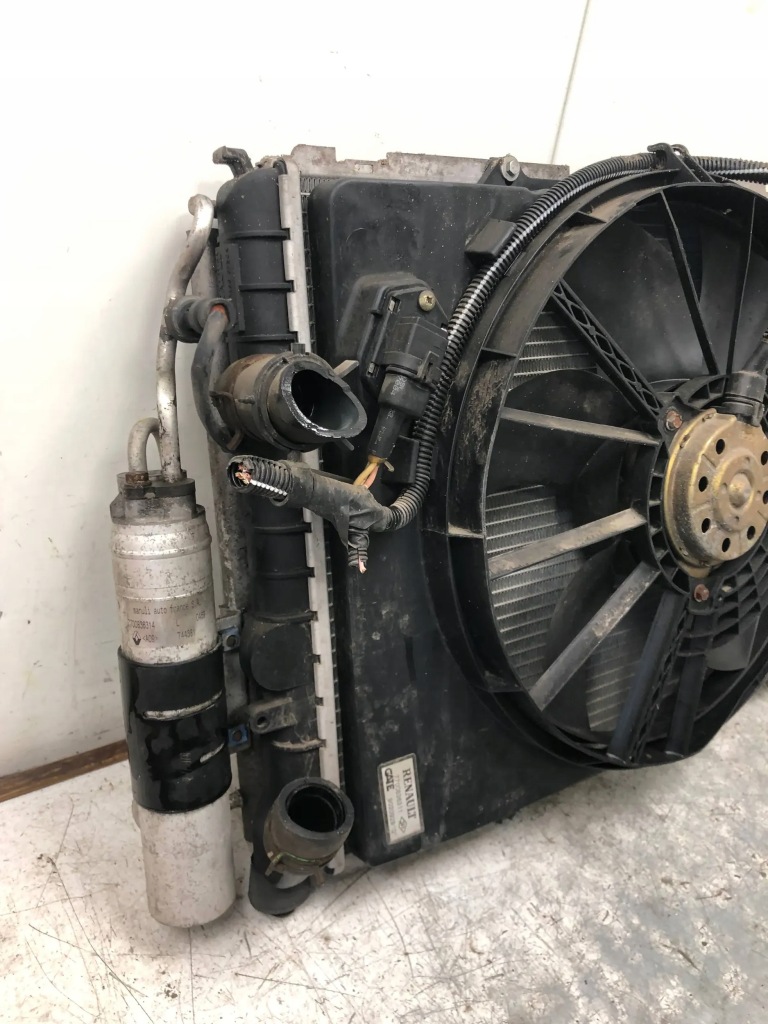 Радіатор вентилятор renault clio 2 1.4 8v 7700414103d Доставка