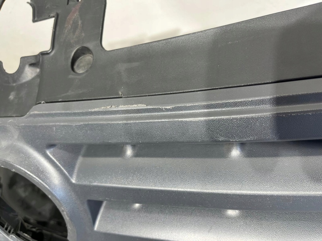 Бампер передний vw caddy iii 2k0 03- в Украине