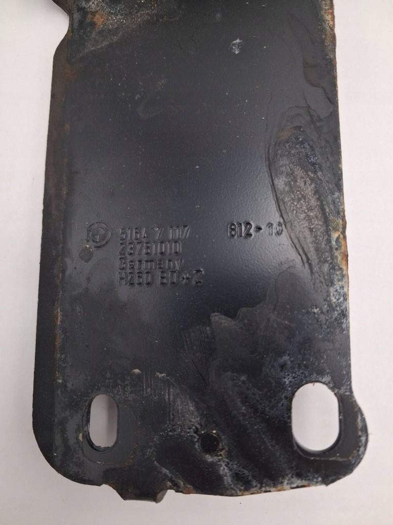 Кронштейн радіатора bmw 3 e90 e91 51647117 Київ