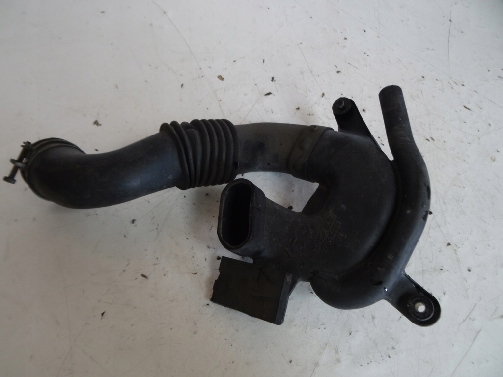 фото №1, Труба воздухозаборник воздуха 17751-21120 toyota prius ii