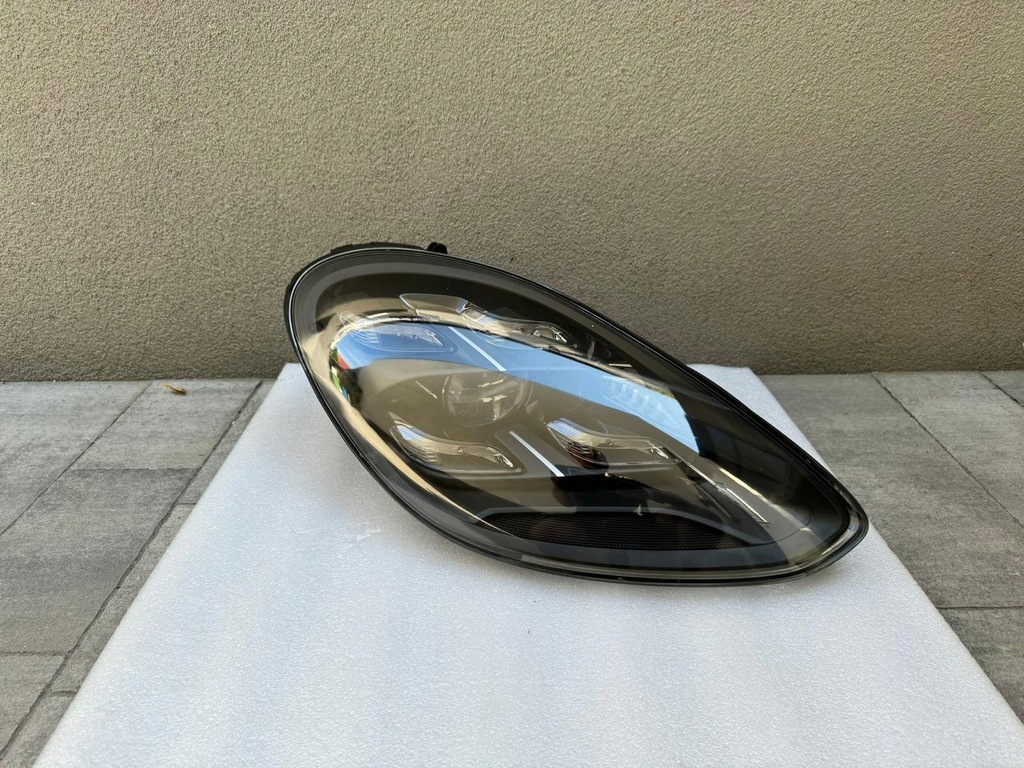 фото №1, Лампа правая porsche panamera 971 973 full led matrix