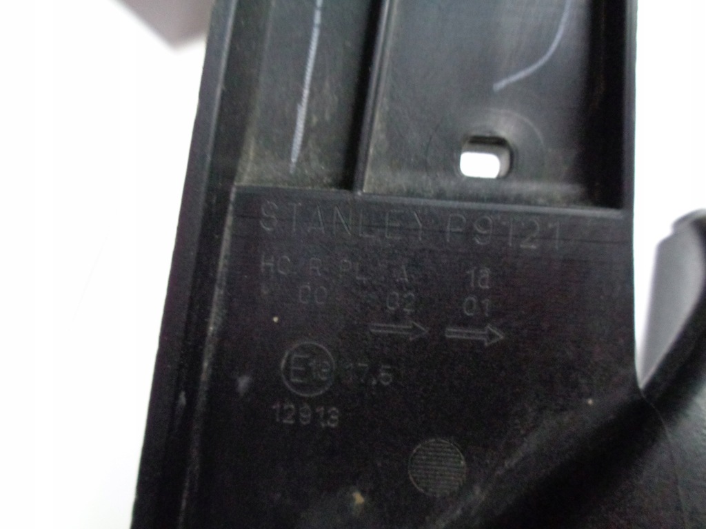 фото №11, Nowa лампа права фара suzuki swift mk7 10-