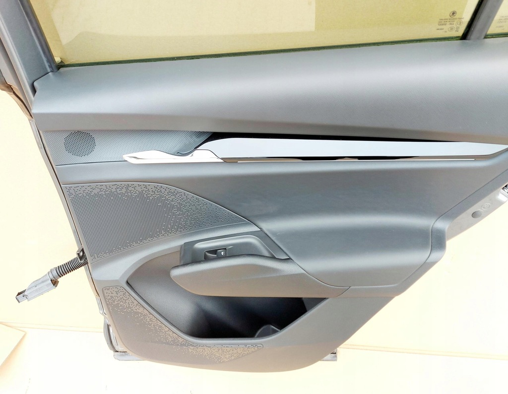 фото №10, Skoda enyaq 23r. дверь задняя правое задние правое ładne ebjc 23r.