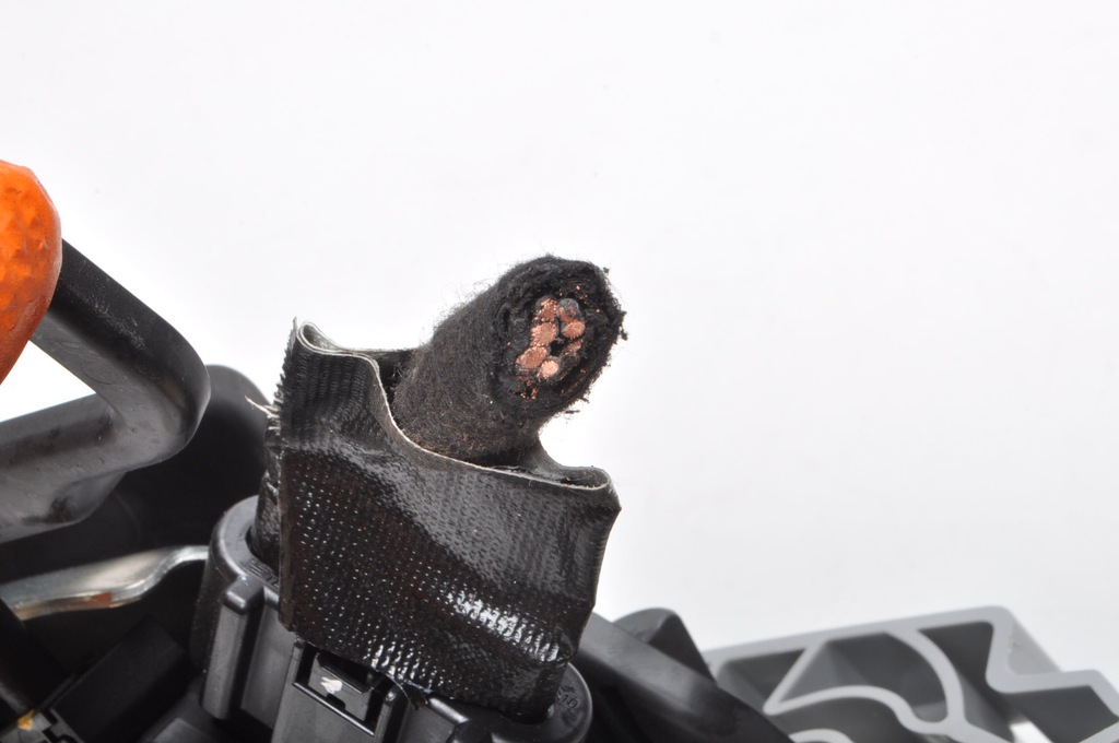 фото №6, Ford tourneo connect mk2 замок дверь левый задняя dt11-v264a01-dn