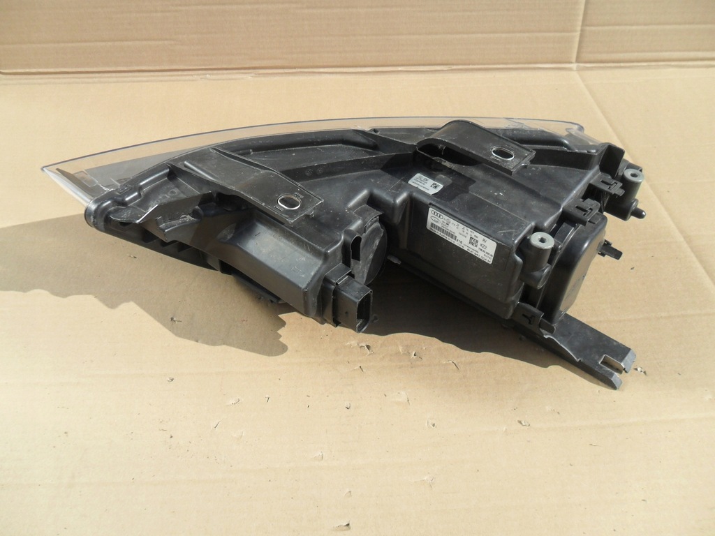 фото №7, Audi q3 фара правый лампа 8u0941004m