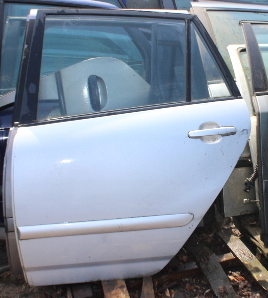 фото №1, Toyota corolla verso i двері ліва задні задня лівий