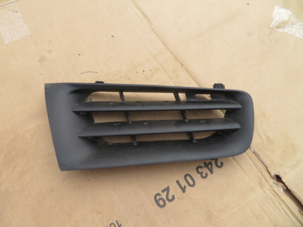 фото №1, Решітка бампера ліва renault megane ii 8200412380