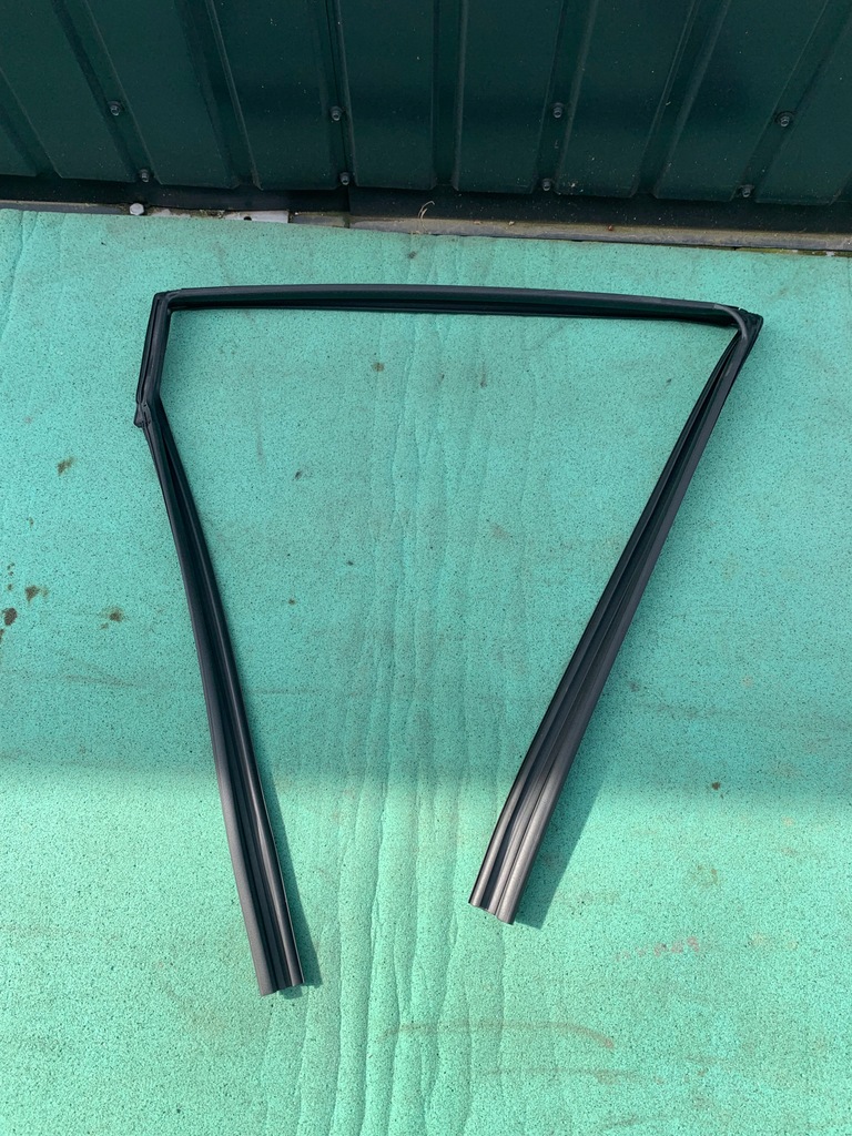 фото №1, Прокладка дверь левый задняя renault koleos ii 17- 823312514r nowa