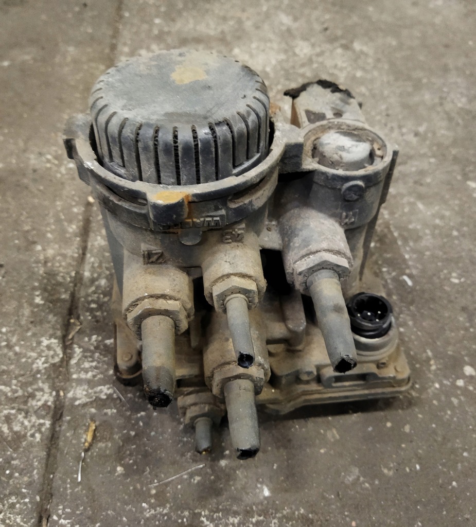 фото №1, Клапан ebs напівпричепа mercedes actros mp3