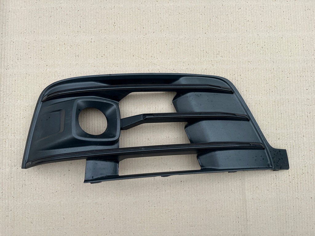 фото №1, Решітка бампера права audi q7 4m s line