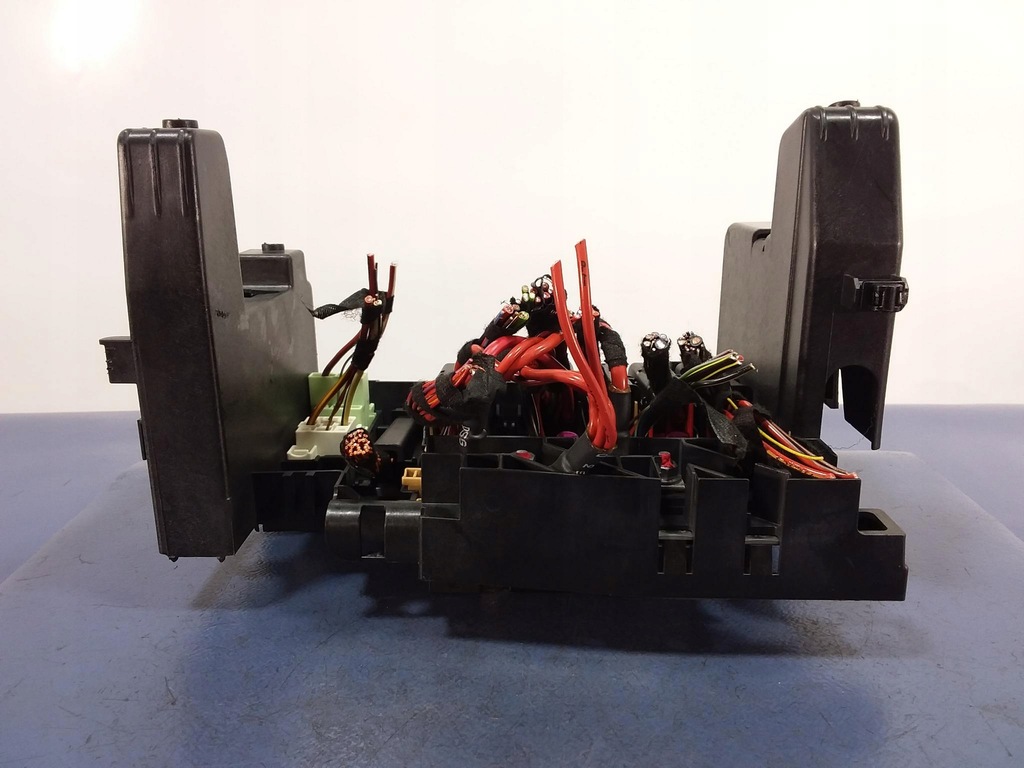 фото №4, Audi a8 d4 4h коробка запобіжників 4h0907348c