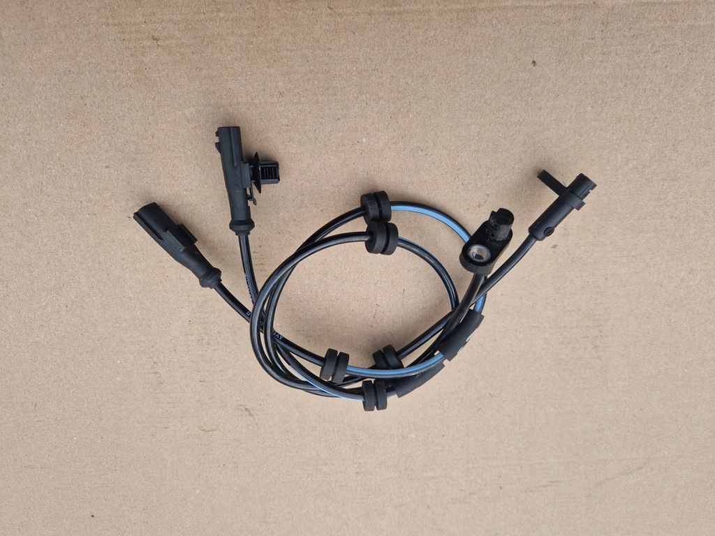 фото №1, Ford fiesta mk7 vii b-max датчик abs задняя ay11-2c190-ab