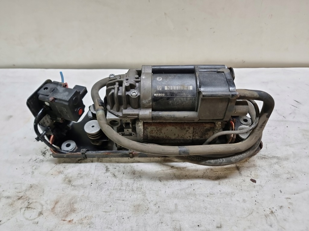 фото №1, Bmw 7 f01 компрессор подвеска