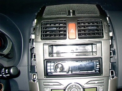 фото №5, Рамка na радио toyota auris 07 1/2din графит 63209