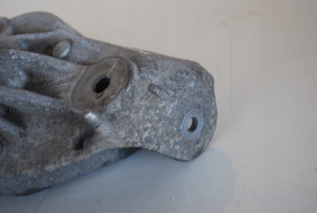 фото №5, Кронштейн амортизатора перед vw touareg 7l