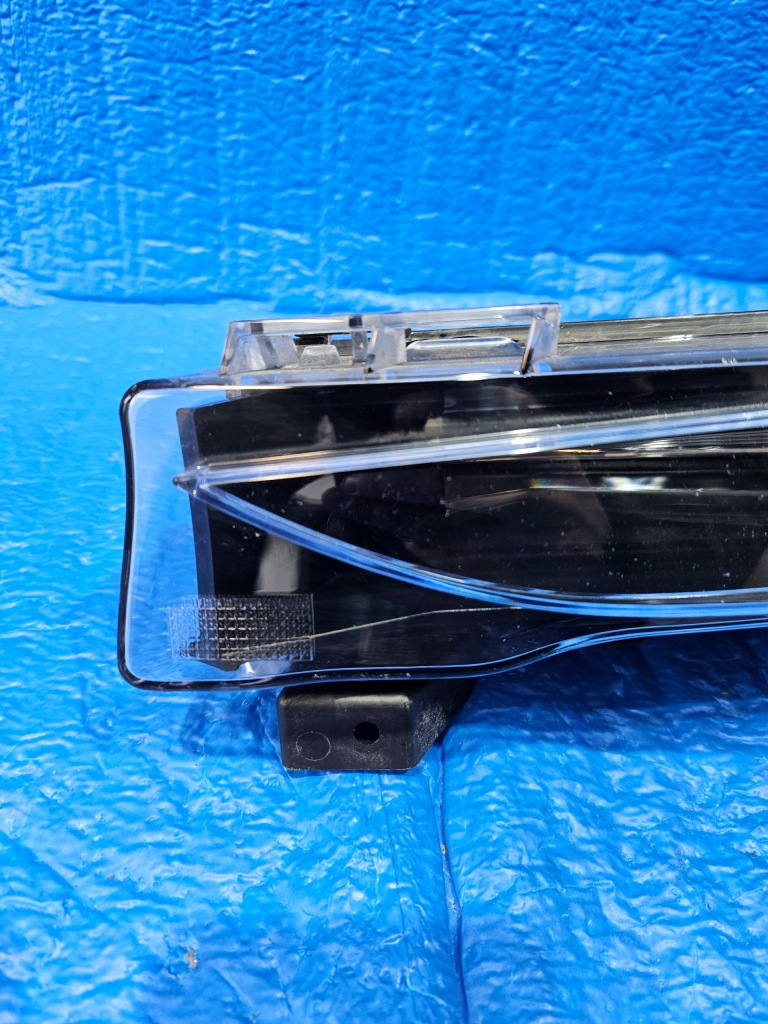 Tesla model y протитуманна фара led drl лівий 150793200c Доставка