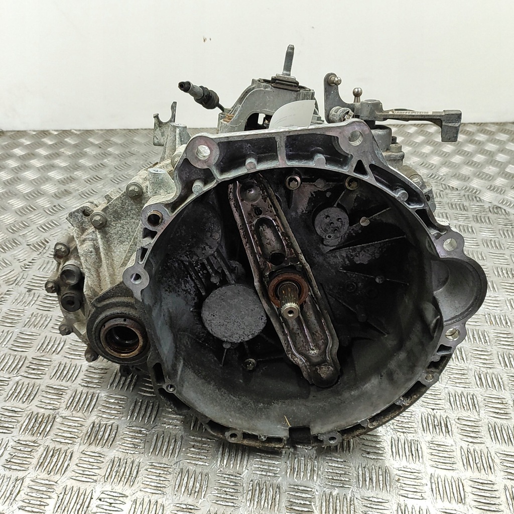 фото №1, Mini one - cooper clubman r55 2011 механическая 6-ступенчатая коробка передач передач