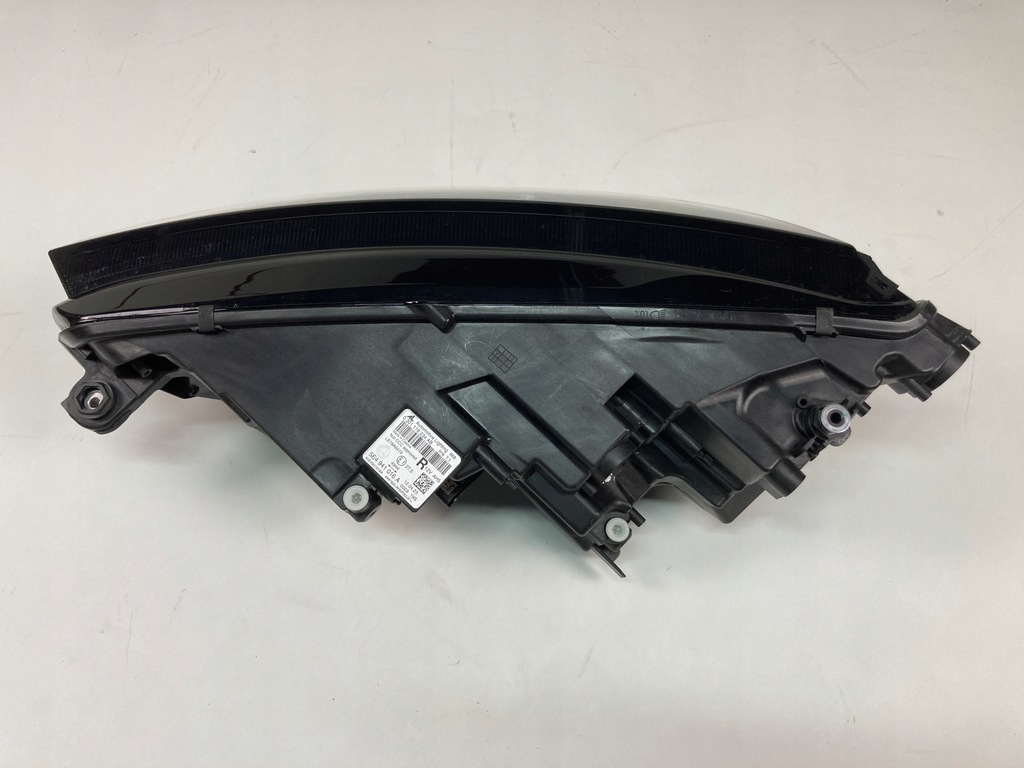 фото №9, Лампа правая передняя skoda octavia iv 5e4