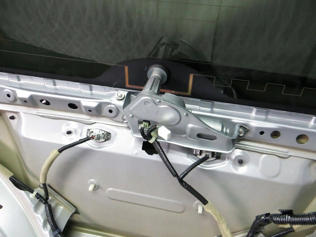 фото №8, Honda cr-v iv lift кришка багажника багажника nh830m 14-