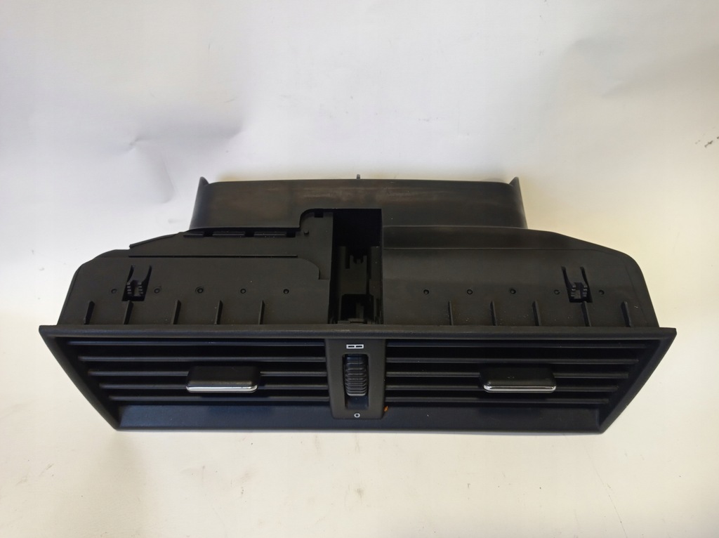 фото №10, Решітка обдув середня mercedes w202 2028300554